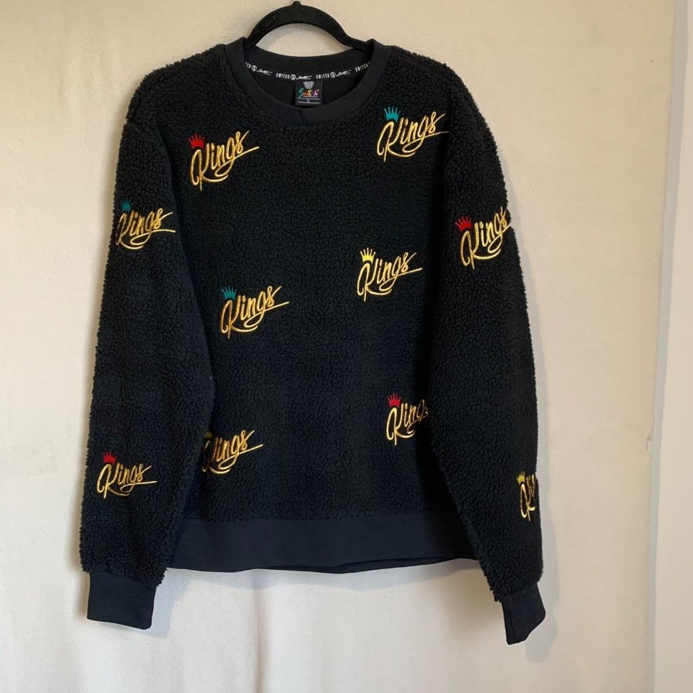 Switch Remarkable Kings Sweater Size Large Black Limited Edition Embroidered